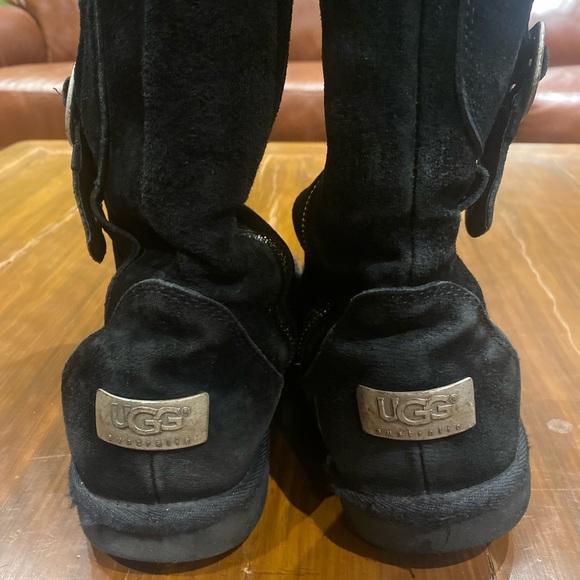 Black Ugg Retro Cargo boots - Picture 5 of 8